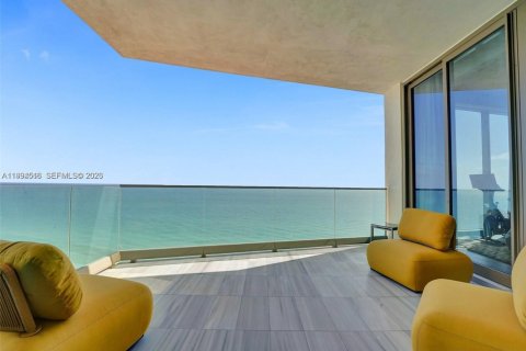 Снять в аренду кондоминиум в Санни-Айлс-Бич, Флорида 4 спальни, 356.74м2, № 2066266 - фото 4