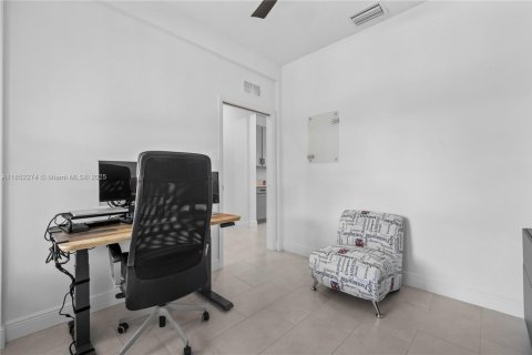 Casa en venta en Deerfield Beach, Florida, 2 dormitorios, 147.71 m2 № 1963371 - foto 17