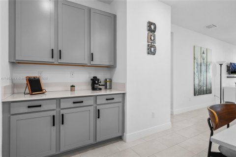 Casa en venta en Deerfield Beach, Florida, 2 dormitorios, 147.71 m2 № 1963371 - foto 10