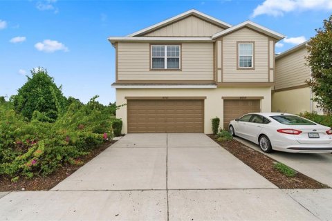 Townhouse in Tampa, Florida 3 bedrooms, 174.66 sq.m. № 2210959 - photo 16