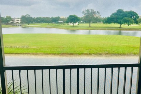 Condo in Davie, Florida, 2 bedrooms № 1988234 - photo 29