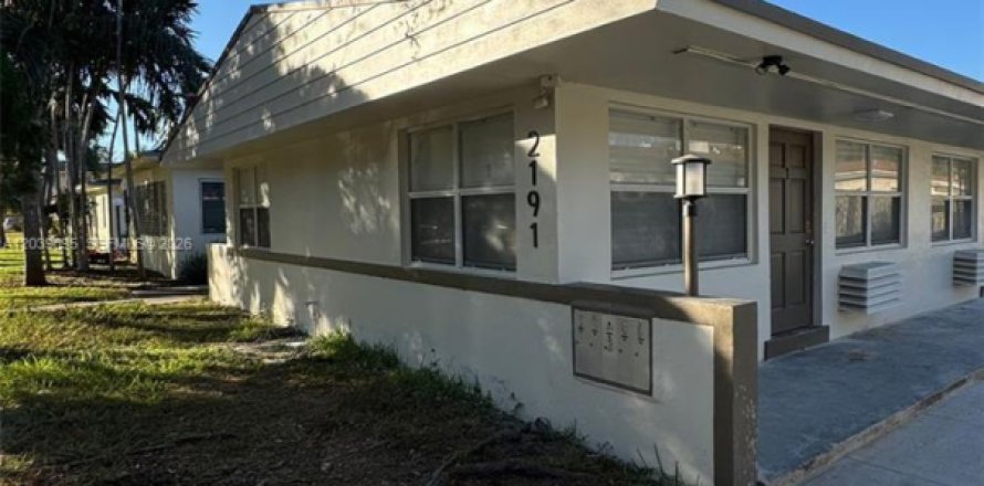 Villa ou maison à North Miami Beach, Floride 1 chambre, 55.74 m2 № 2182655