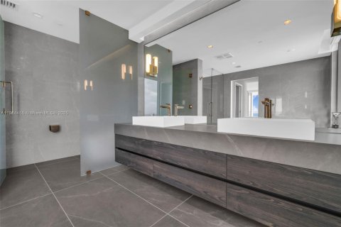 Купить кондоминиум в Помпано-Бич, Флорида 3 спальни, 240.52м2, № 1970563 - фото 26