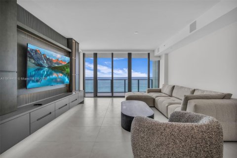 Купить кондоминиум в Помпано-Бич, Флорида 3 спальни, 240.52м2, № 1970563 - фото 14