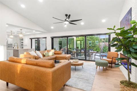 Casa en alquiler en Lighthouse Point, Florida, 4 dormitorios, 187.66 m2 № 2152636 - foto 9