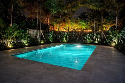 Casa en Lighthouse Point, Florida 4 dormitorios, 187.66 m2 № 2152636