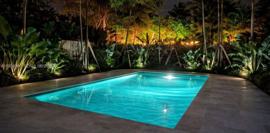 Casa en Lighthouse Point, Florida 4 dormitorios, 187.66 m2 № 2152636