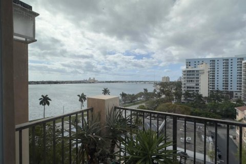 Condo in West Palm Beach, Florida, 2 bedrooms  № 1168628