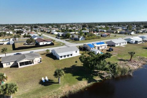 Villa ou maison à louer à Port Charlotte, Floride: 3 chambres, 103.68 m2 № 2108319 - photo 26