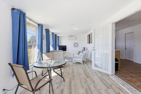 Villa ou maison à louer à Port Charlotte, Floride: 3 chambres, 103.68 m2 № 2108319 - photo 11