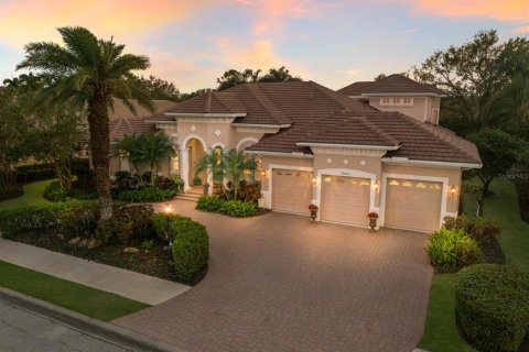 House in Lakewood Ranch, Florida 4 bedrooms, 425.59 sq.m. № 1573681 - photo 2