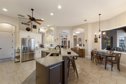 House in Lakewood Ranch, Florida 4 bedrooms, 425.59 sq.m. № 1573681 - photo 17