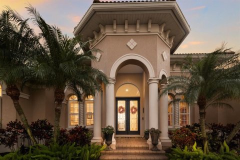 House in Lakewood Ranch, Florida 4 bedrooms, 425.59 sq.m. № 1573681 - photo 4