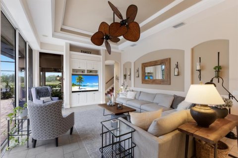 House in Lakewood Ranch, Florida 4 bedrooms, 425.59 sq.m. № 1573681 - photo 23