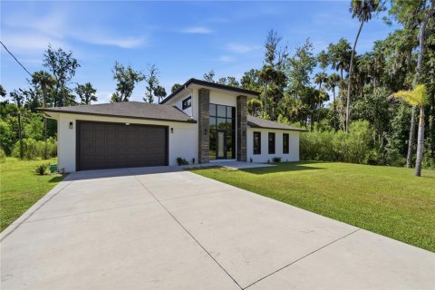Casa en venta en Palm Coast, Florida, 4 dormitorios, 298.59 m2 № 2202234 - foto 2