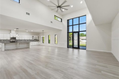 Casa en venta en Palm Coast, Florida, 4 dormitorios, 298.59 m2 № 2202234 - foto 7