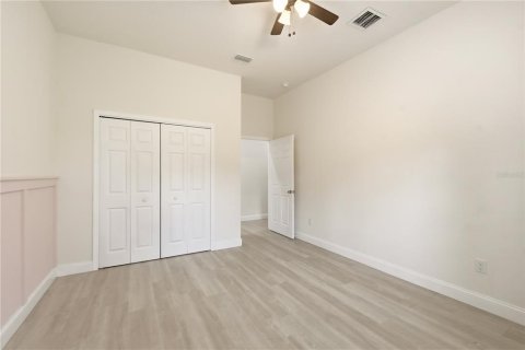 Casa en venta en Palm Coast, Florida, 4 dormitorios, 298.59 m2 № 2202234 - foto 28