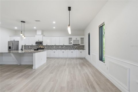 Casa en venta en Palm Coast, Florida, 4 dormitorios, 298.59 m2 № 2202234 - foto 15