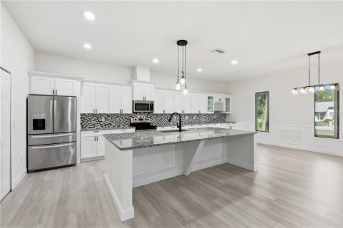 Casa en venta en Palm Coast, Florida, 4 dormitorios, 298.59 m2 № 2202234 - foto 11