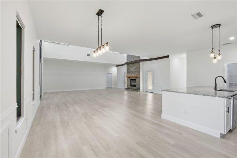 Casa en venta en Palm Coast, Florida, 4 dormitorios, 298.59 m2 № 2202234 - foto 17