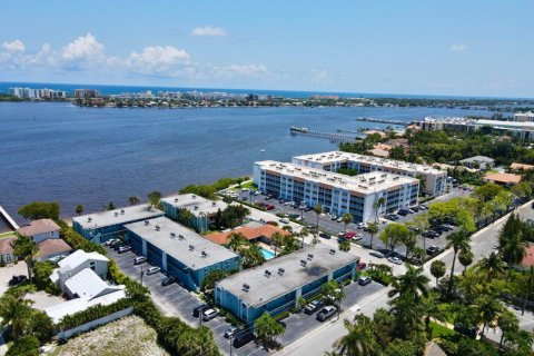 Condominio en alquiler en Lake Worth, Florida, 1 dormitorio, 79.99 m2 № 1183192 - foto 1