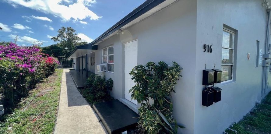 Immobilier commercial à West Palm Beach, Floride 2 chambres, 60.39 m2 № 1209215