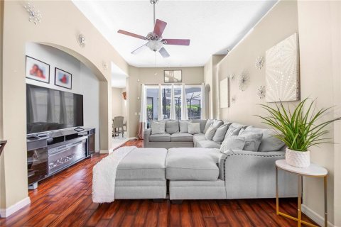 House in Haines City, Florida 5 bedrooms, 249.81 sq.m. № 1740239 - photo 10