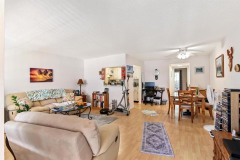 Купить кондоминиум в Уэст-Палм-Бич, Флорида 5 комнат, 60.01м2, № 2252701 - фото 3