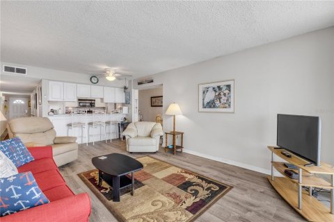 Copropriété à vendre à New Smyrna Beach, Floride: 2 chambres, 102.19 m2 № 2142847 - photo 13