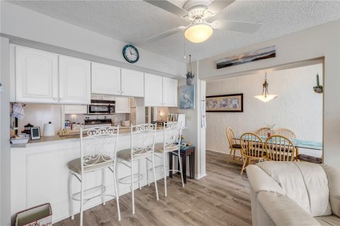 Copropriété à vendre à New Smyrna Beach, Floride: 2 chambres, 102.19 m2 № 2142847 - photo 10