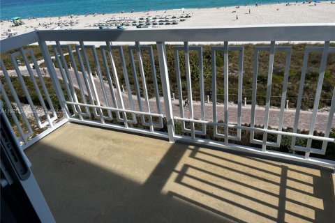 Copropriété à louer à Miami Beach, Floride: 1 chambre, 69.4 m2 № 2024489 - photo 8