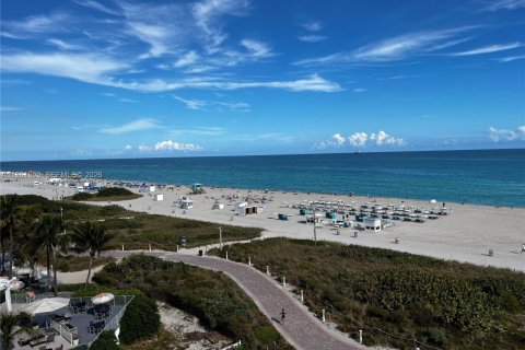 Copropriété à louer à Miami Beach, Floride: 1 chambre, 69.4 m2 № 2024489 - photo 9