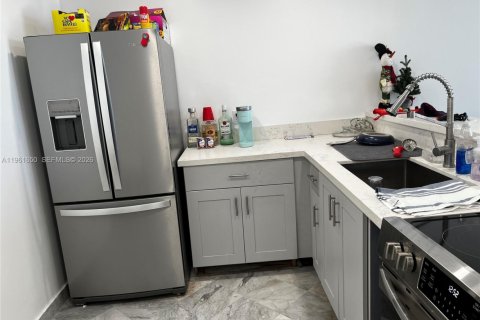 Copropriété à louer à Miami Beach, Floride: 1 chambre, 69.4 m2 № 2024489 - photo 6