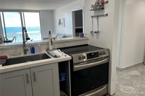 Copropriété à louer à Miami Beach, Floride: 1 chambre, 69.4 m2 № 2024489 - photo 7