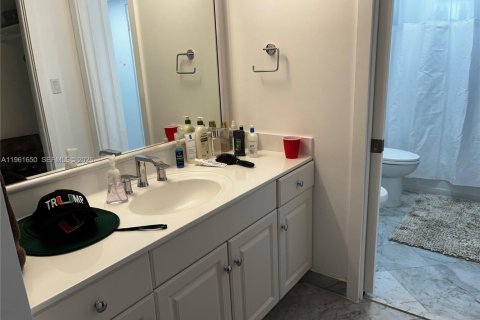 Copropriété à louer à Miami Beach, Floride: 1 chambre, 69.4 m2 № 2024489 - photo 22