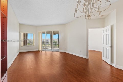 Condominio en venta en Tamarac, Florida, 2 dormitorios, 139.35 m2 № 1924360 - foto 11