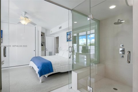 Condominio en alquiler en Miami Beach, Florida, 3 dormitorios, 170.66 m2 № 2017763 - foto 16