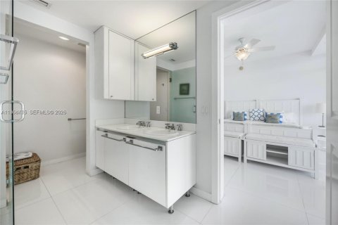 Condominio en alquiler en Miami Beach, Florida, 3 dormitorios, 170.66 m2 № 2017763 - foto 20
