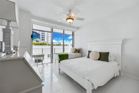 Condominio en alquiler en Miami Beach, Florida, 3 dormitorios, 170.66 m2 № 2017763 - foto 19