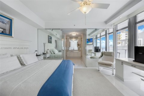 Condominio en alquiler en Miami Beach, Florida, 3 dormitorios, 170.66 m2 № 2017763 - foto 14