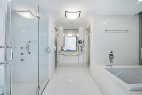 Condominio en alquiler en Miami Beach, Florida, 3 dormitorios, 170.66 m2 № 2017763 - foto 15
