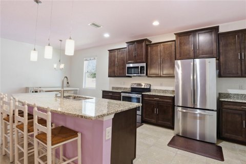 Купить виллу или дом в Ривервью, Флорида 9 комнат, 213.21м2, № 2099252 - фото 11
