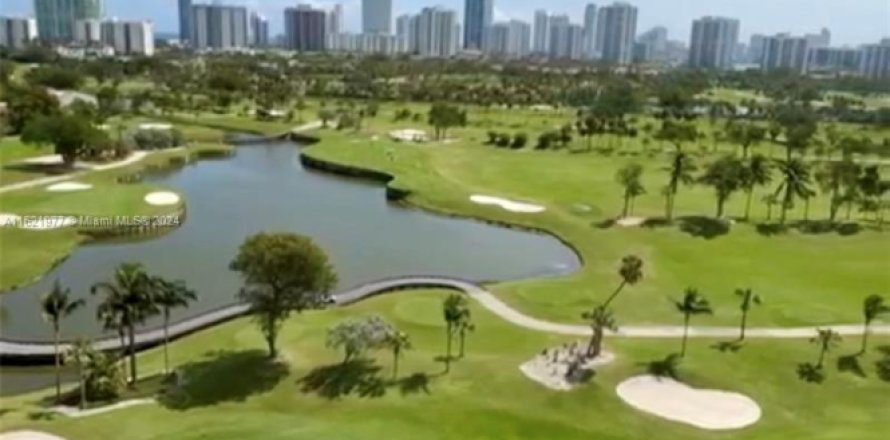 Condo in Aventura, Florida, 1 bedroom  № 1937741