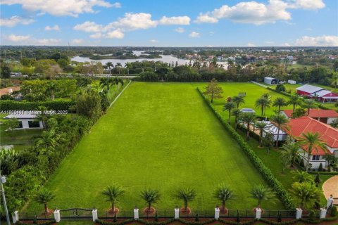 House in Southwest Ranches, Florida № 1796249 - photo 11
