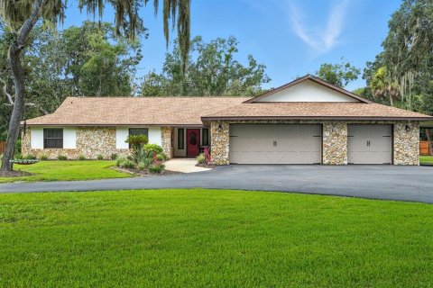 House in Port Orange, Florida 4 bedrooms, 212.19 sq.m. № 1903961 - photo 3