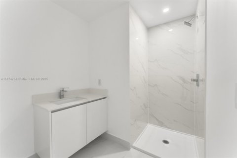 Купить кондоминиум в Майами, Флорида 3 спальни, 163.42м2, № 1924850 - фото 13