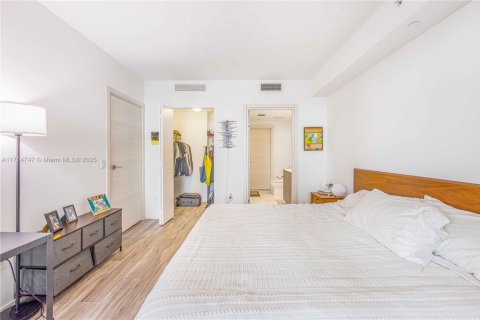 Condo in Miami, Florida, 2 bedrooms  № 1587159 - photo 29