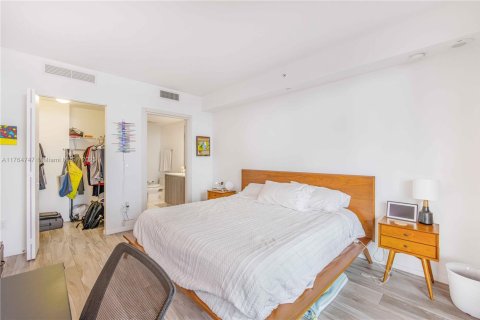 Condo in Miami, Florida, 2 bedrooms  № 1587159 - photo 30