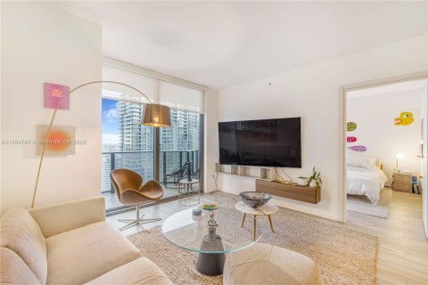 Condo in Miami, Florida, 2 bedrooms  № 1587159 - photo 5