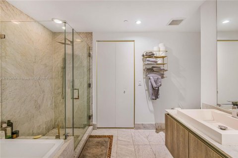 Condo in Miami, Florida, 2 bedrooms  № 1587159 - photo 25
